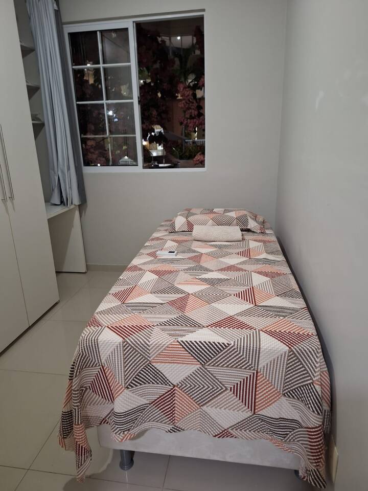 საძინებელი 2