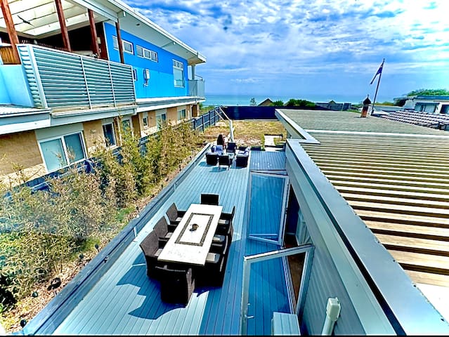 180°Views Bayside Melbourne, beachfront Reno 2024 gallery image 3