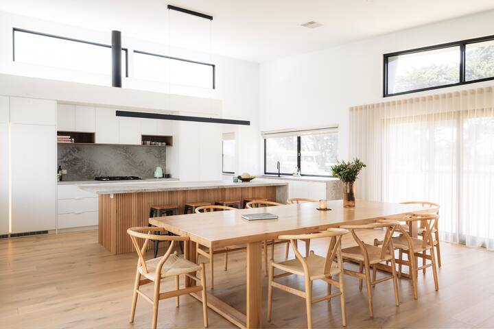 13th Beach Family Paradise gallery image 4