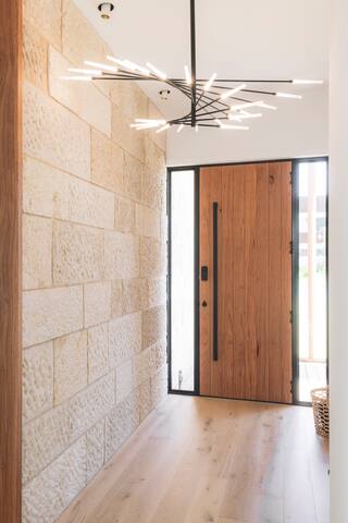 13th Beach Family Paradise gallery image 2