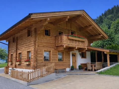 Detached chalet with sauna in Mayrhofen-Ramsau