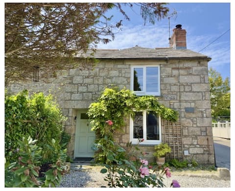 Cosy cottage in North Cornwall