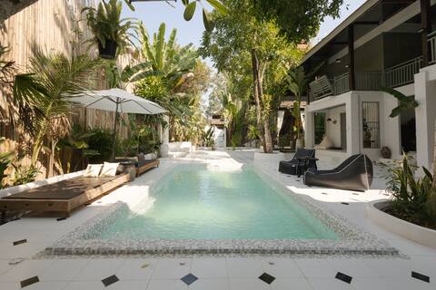Pool Estate -  Heart of Chiang Mai -Nature Escape