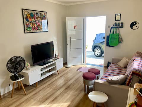 Top Airbnb: Cozy house 5 minutes walk from Aramat in São Pedro