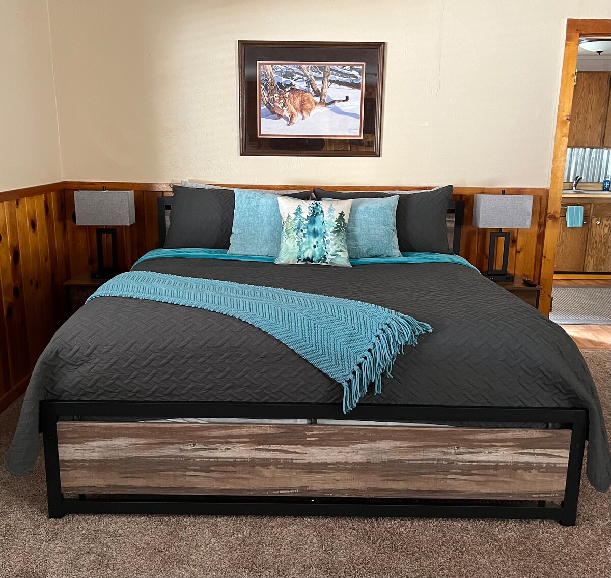 Dexter's Cabin Charming Great Location Cabins for Rent in Red River