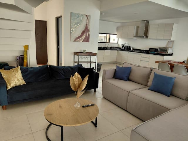 Acuarelarentals managed Airbnb listing 2