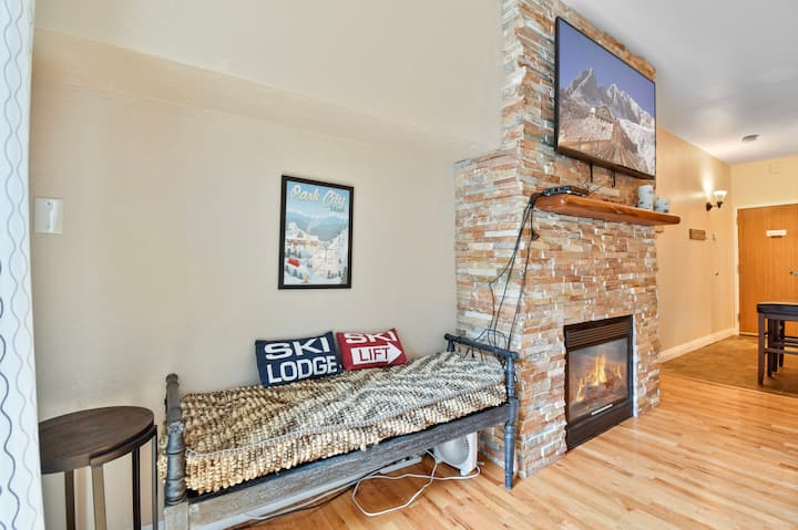 Cozy Park City Condo*hot Tub*fireplace*kitchen - Park City, UT