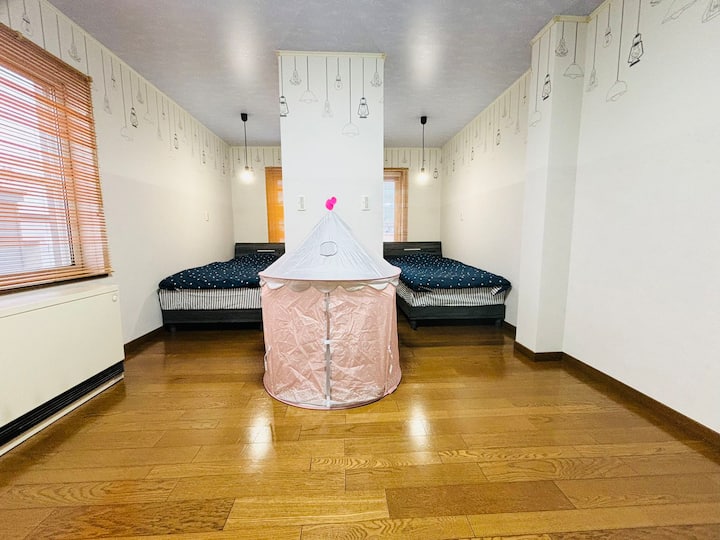 3F Dječja soba.Može primiti dvije osobe.