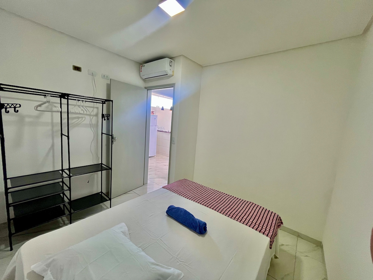 Dhoma e gjumit 3 (një krevat dopio)