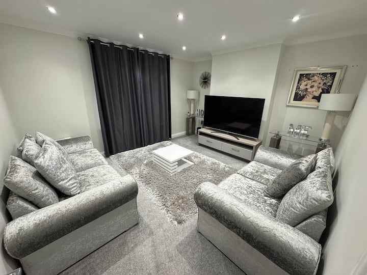 1 Bedroom Apartment In Falkirk - Falkirk