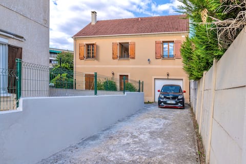 "Au Pavillon Champêtre" ｜ 4 Bedrooms ｜ 20 min to Paris