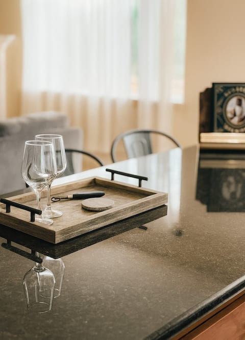 Fully Equipped Home with Central AC