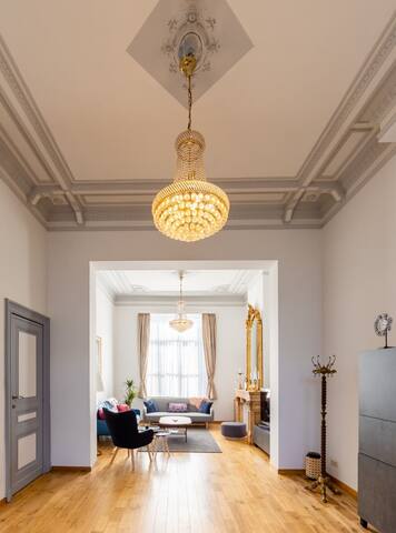 House of Lara gallery image 4