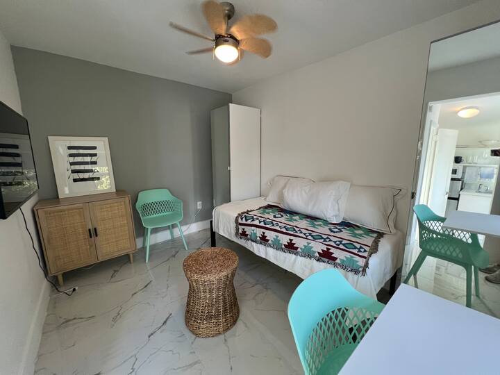 Private studio in Little Havana Apartments for Rent in Miami, Florida