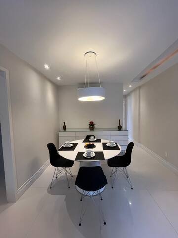 Apartamento no coração do Leblon – perto da praia gallery image 4