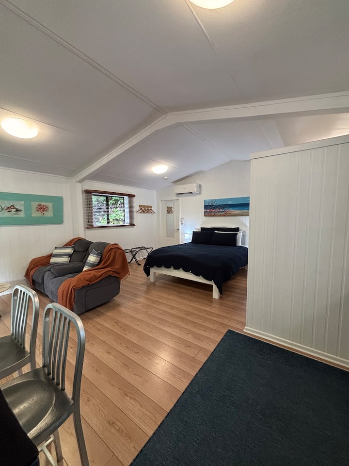 Woodwark Guest House - Whitsundays