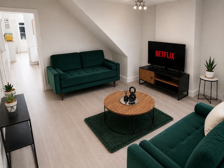 30% Off Bookings Of 14+ Days! Parking | Wifi - Leicester
