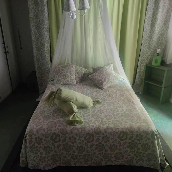 Спалня 2