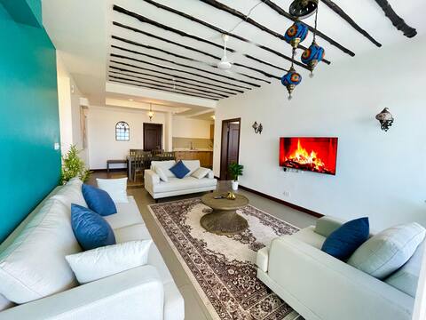 Stunning 2 Bed Room Apartment with Ocean View