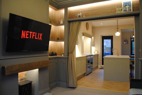 Central Renovated House in Warrington