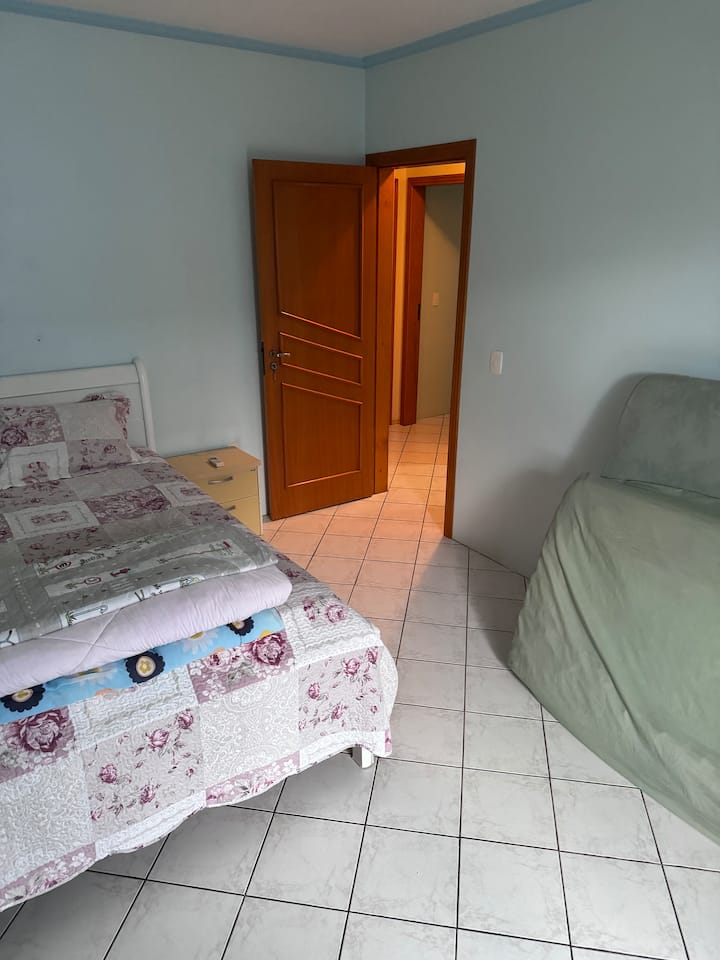 საძინებელი 4