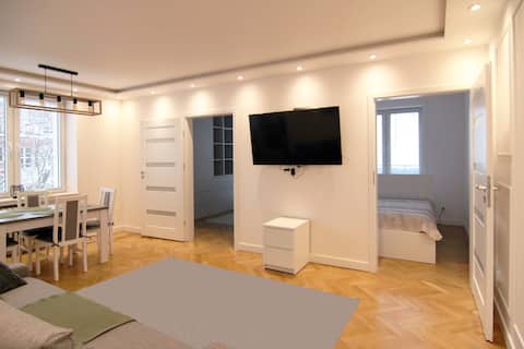 Successful Airbnb property: Warsaw Slodowiec Subway in Bielany