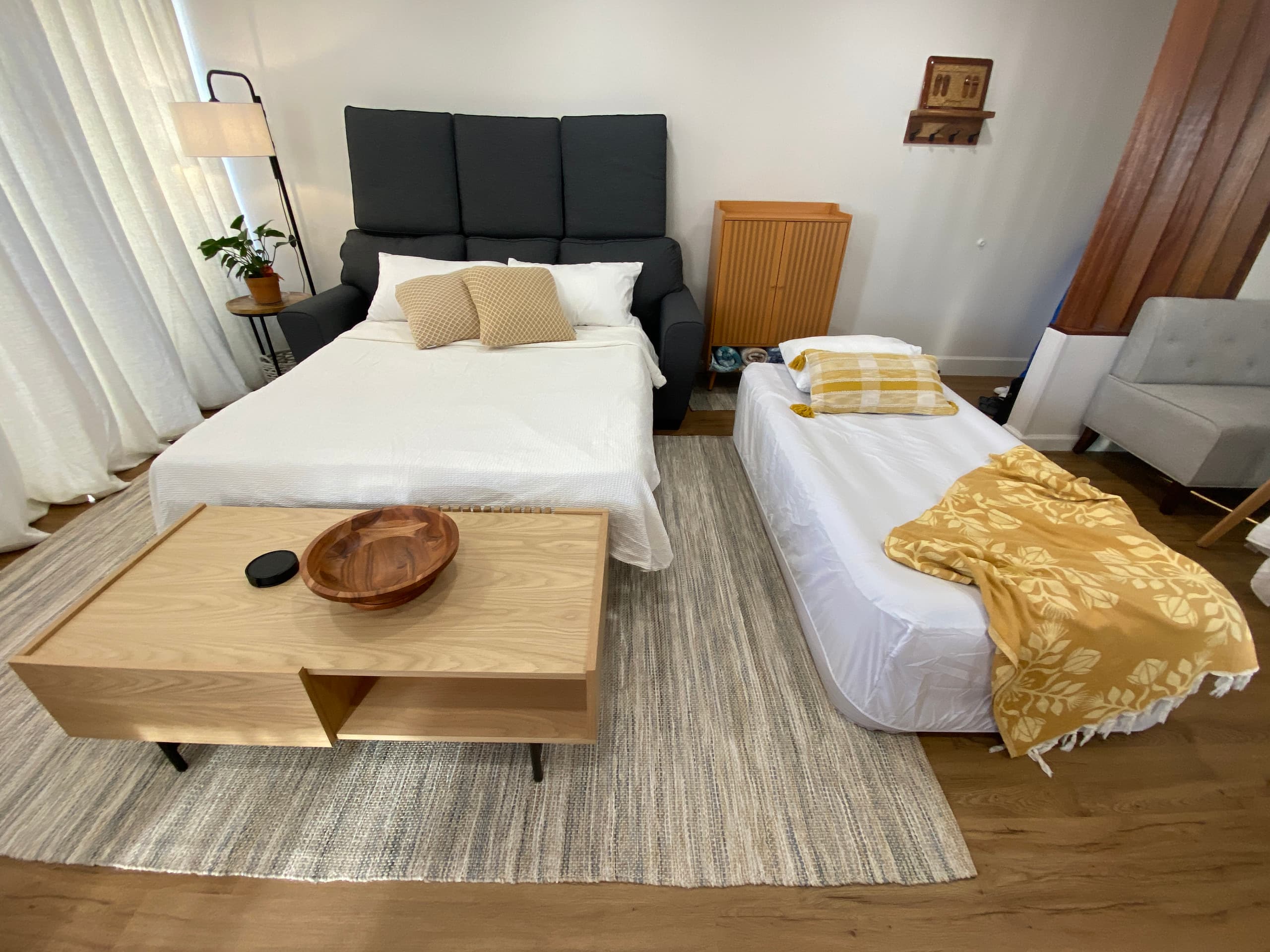 Gorgeous Waikiki Condo! - Image 33