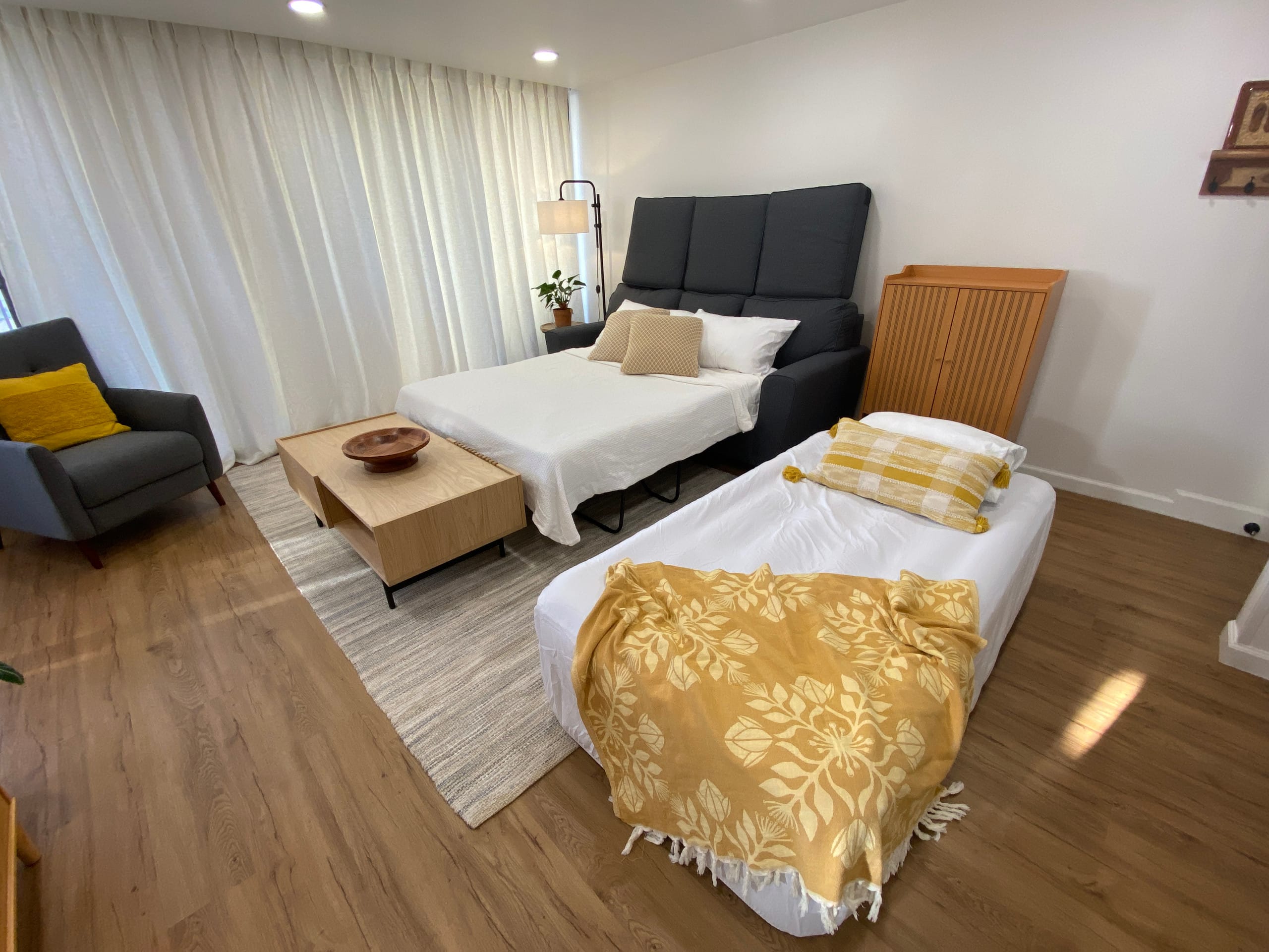 Gorgeous Waikiki Condo! - Image 7