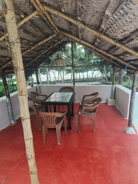 Raaga on the Beach - Beachfront Villa, Thottada