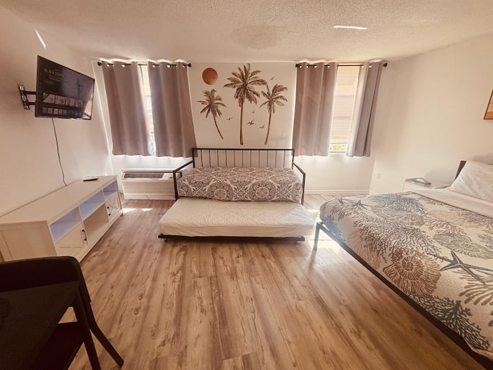 Amazing Studio South Beach - Miami Beach, FL