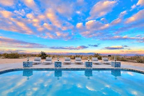 Desert Getaway • Near JT  Pool•Spa•Firepit•Theatre