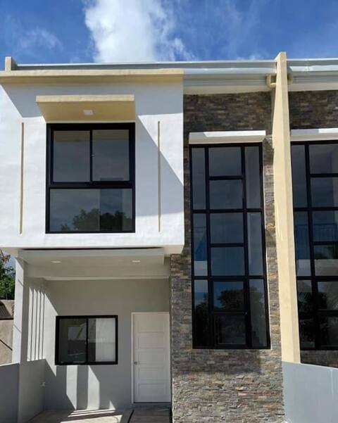 3 BR/3TB Home in Valencia Negros Oriental