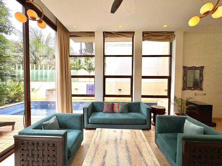 Living room image 2