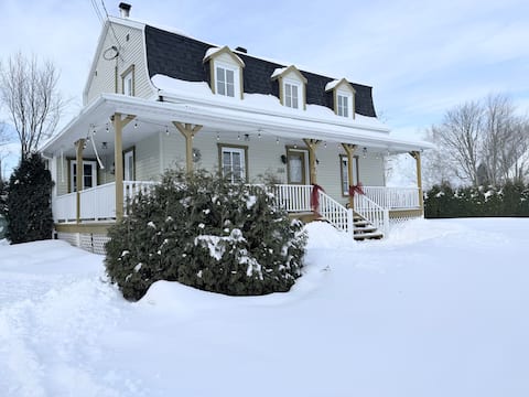 Stop on St. Lawrence River