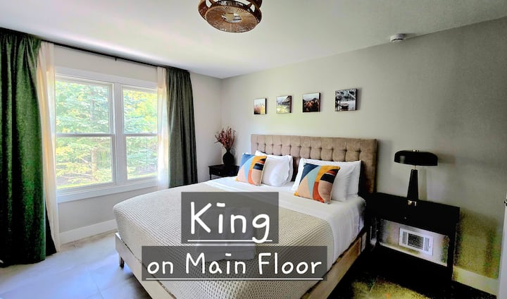 Zamilujte sa do intímnej a teplej atmosféry. Každý detail je navrhnutý tak, aby bol dokonalou zmesou pohodlia a štýlu a vytváral atmosféru, ktorá skutočne očarí...