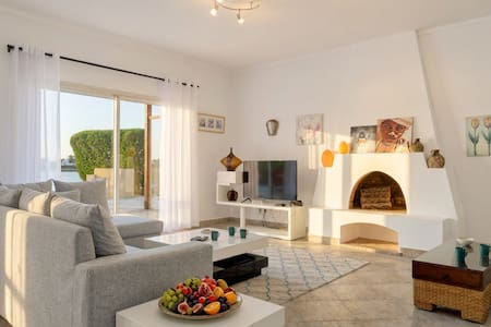 White Villa open lagoon view