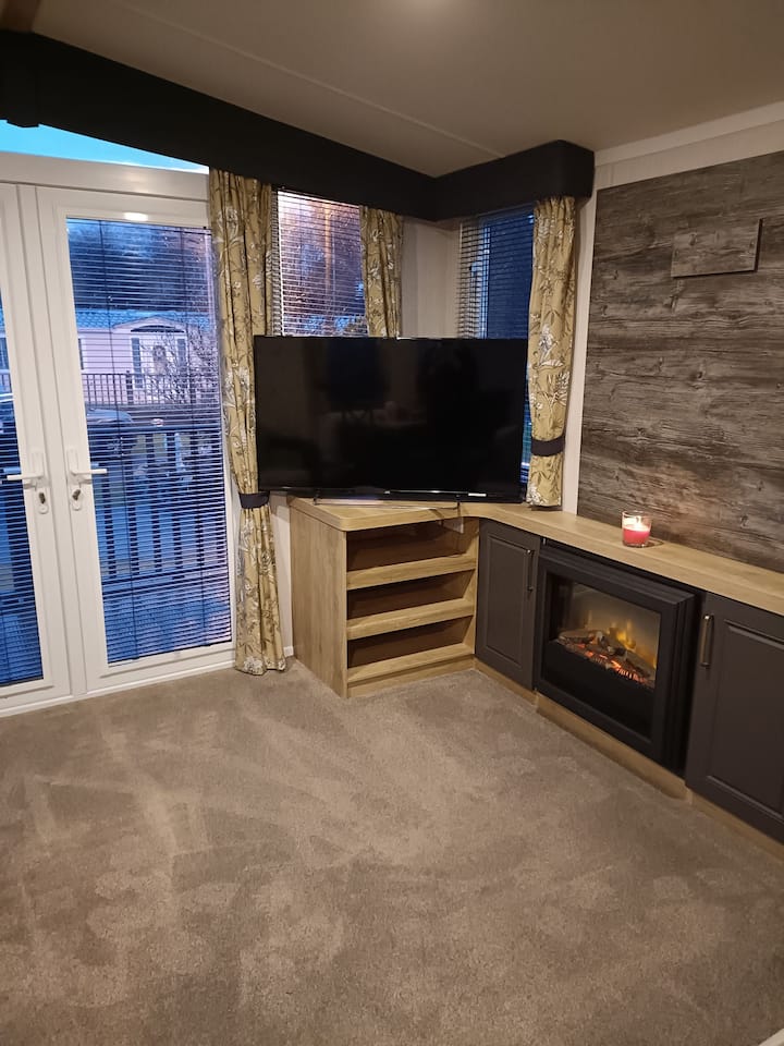 Hillingworth's Hot Tub Retreat - Lockerbie