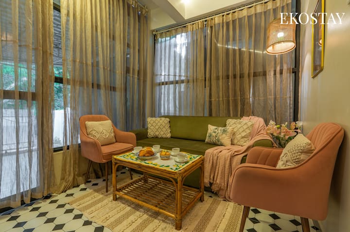 Living room image 1