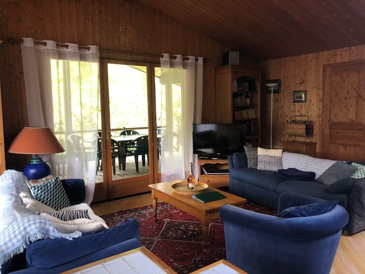 Chalet Familial Au Bord De L'eau, à 1 H15 De Paris - Seine-et-Marne
