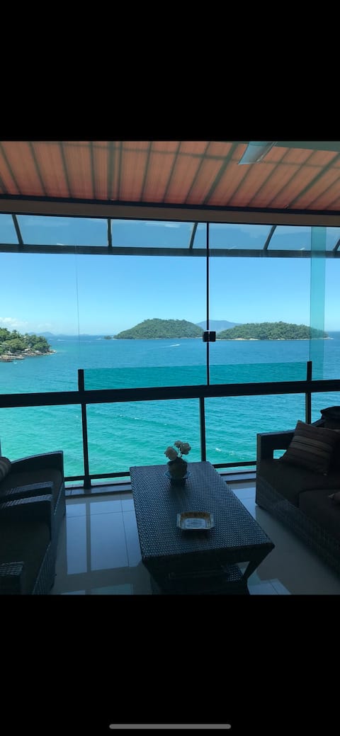 Unique Penthouse with Ocean View