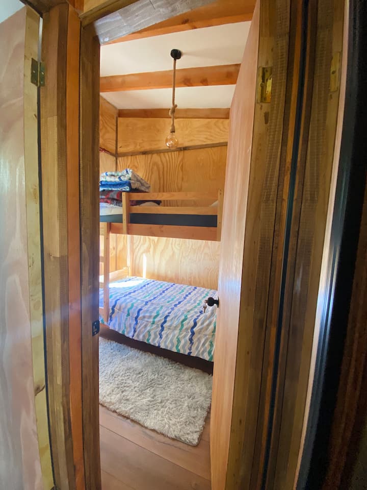 საძინებელი 2