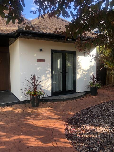 Stunning guest house in Frenchay