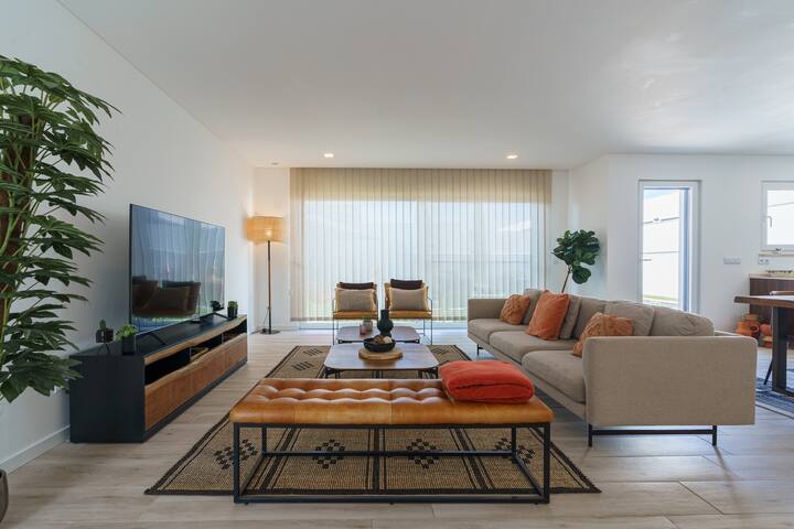 Villa Mauricio, with jacuzzi and private pool gallery image 3