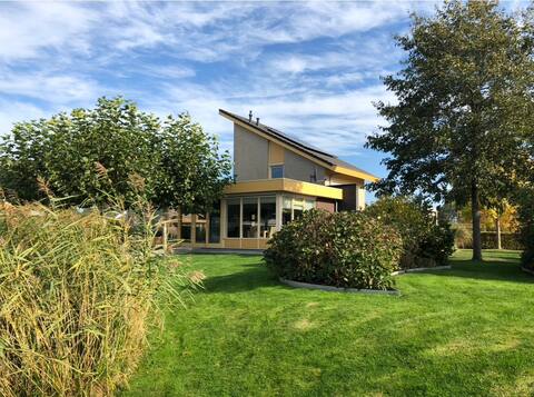 Holiday villa on the water @ Friesland (max 6p)