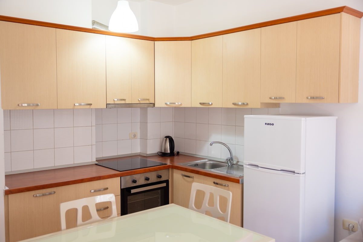 Listing 1049986453182957670