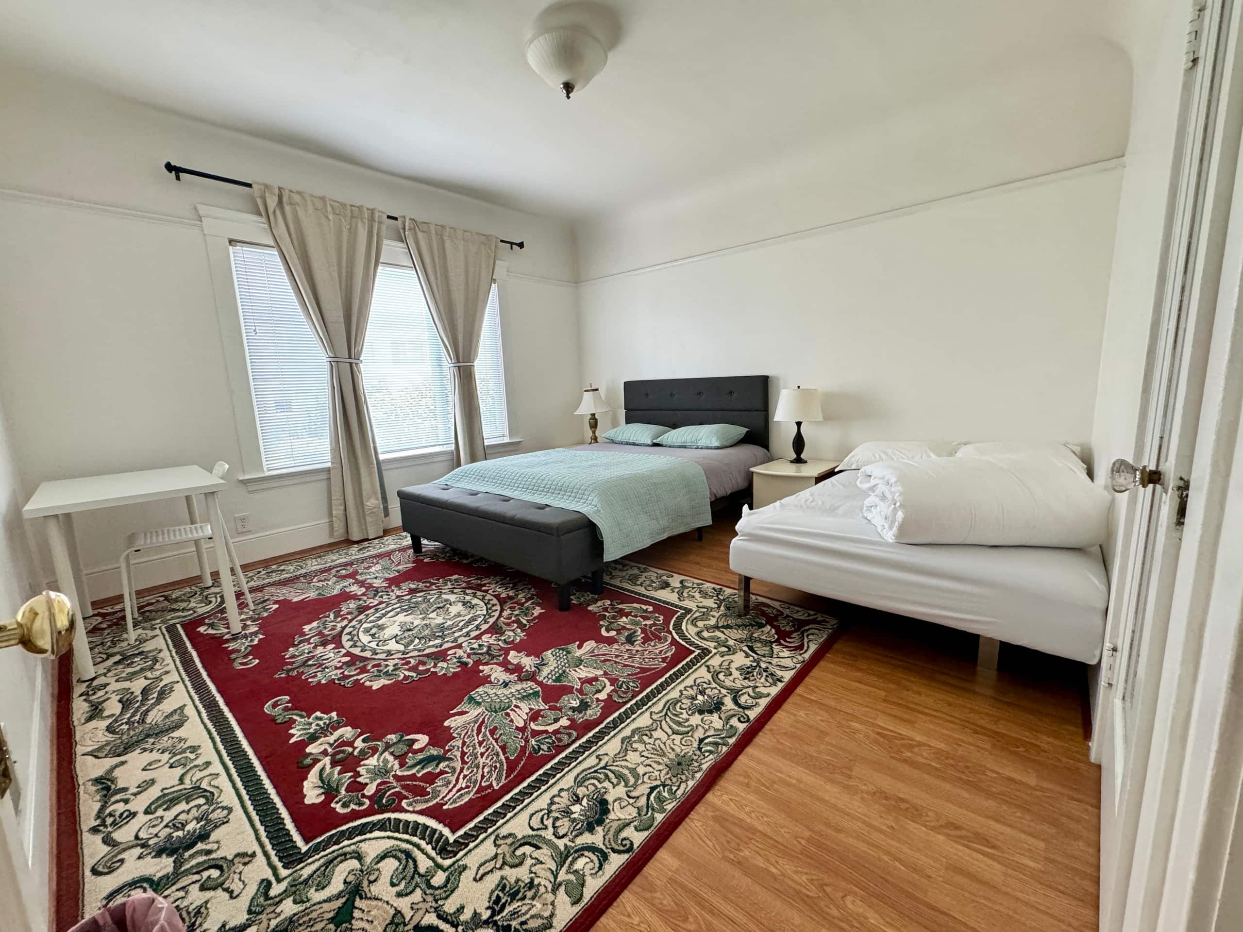 Home in San Francisco · ★4.94 · 3 bedrooms · 5 beds · 1.5 baths - Image 16