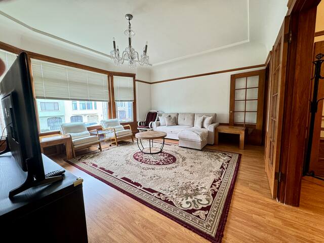 Spacious Serenity Home Steps from Golden Gate Park