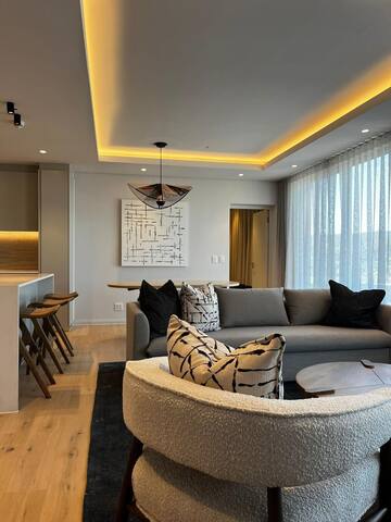 402 ~ The Vera gallery image 5