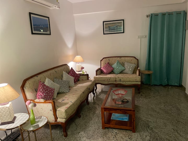 Living room image 3