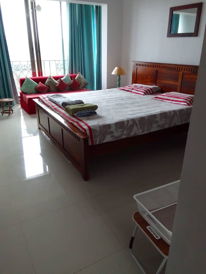 Bedroom 1 image 6